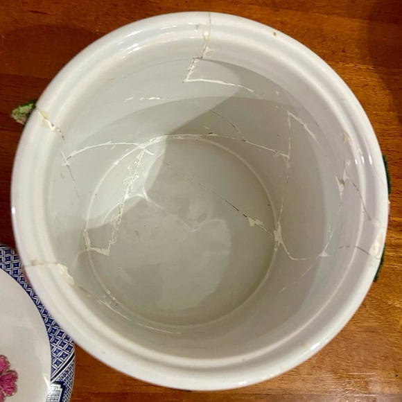 Vintage, Blue Willow -Floral One of a kind Memory Jar 9.5in H x 7.5in - Picture 11 of 13